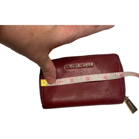 Small Michael Kors Small Pebbled Leather Wallet 🤍 - Picture 9 of 10
